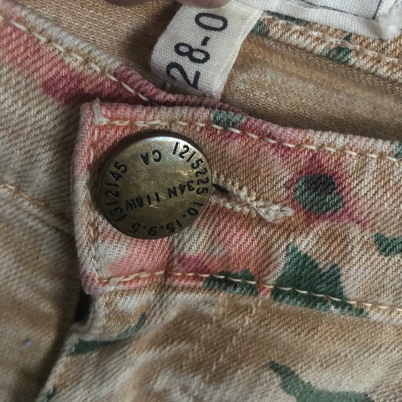 Current Elliott The Stiletto Haystack Floral Pants - Picture 6 of 12